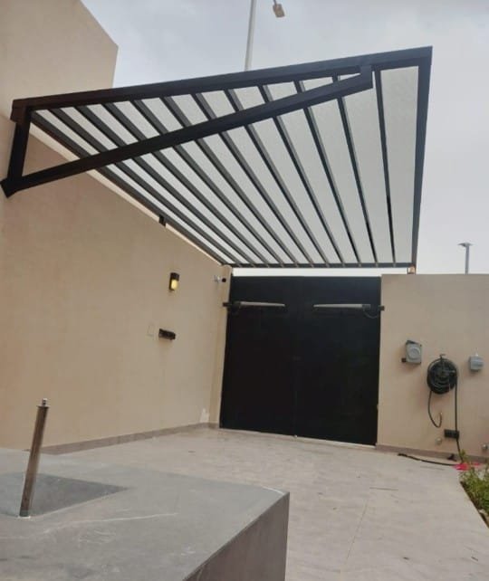 إذا كنت تبحث عن مزود موثوق للأسوار والسواتر الحديدية  مظلات وسواتر عسير  عسير في  مظلات وسواتر عسير  عسير ، فلا داعي للمزيد من البحث. تتخصص مؤسسة أفضل وأرقى سواتر شرائح حديد ومجدول جميع الأشكال والألوان بأفضل جودة ودقة في التنفيذ بكل المقاييس والمواصفات وبأسعار مناسبة. سواتر الحديد أصبحت الأكثر طلبا   في تقديم منتجات ذات جودة عالية ومواصفات قياسية لضمان تلبية احتياجاتك. في مقاول مظلات وسواتر عسير  عسير هذا ، سنقدم نظرة عامة على خدماتنا وأنواع الأسوار الحديدية  مظلات وسواتر عسير  عسير التي نقدمها.